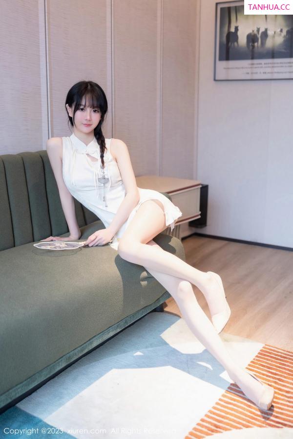   [XiuRen]高清写真图 2023.05.26 No.6813 幼幼 旗袍美腿第13张图片